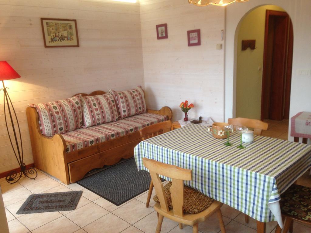 Les Pins Et Les Bruyeres